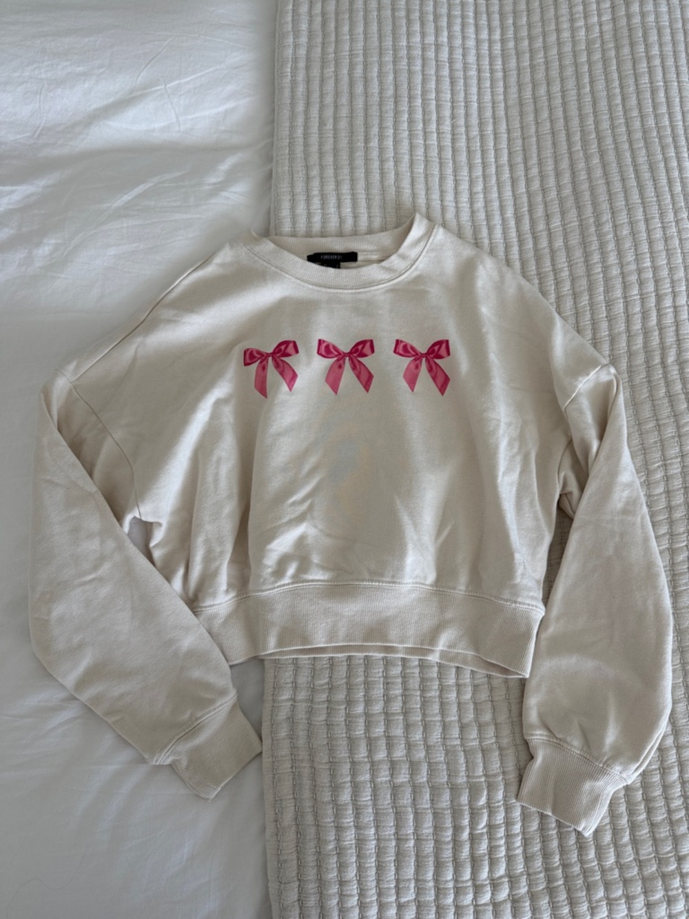 Forever21 pink bows long sleeve crop top size small